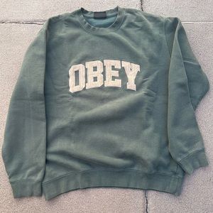 Obey green crewneck